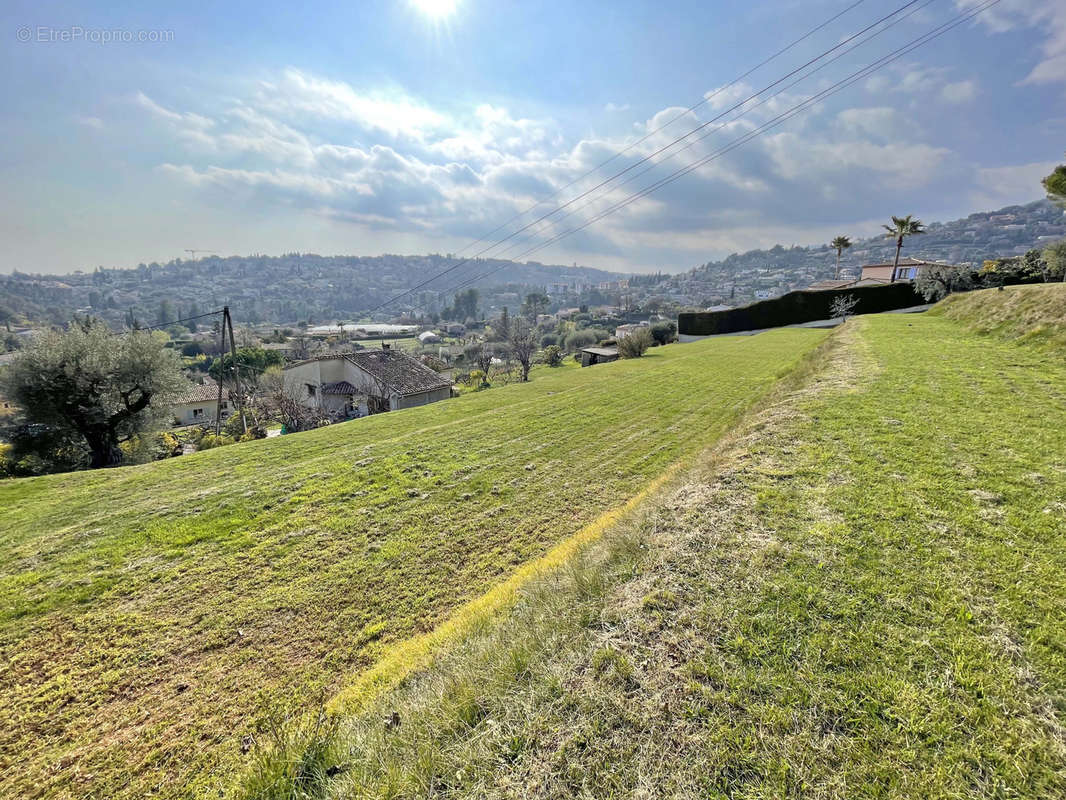 Terrain à VENCE