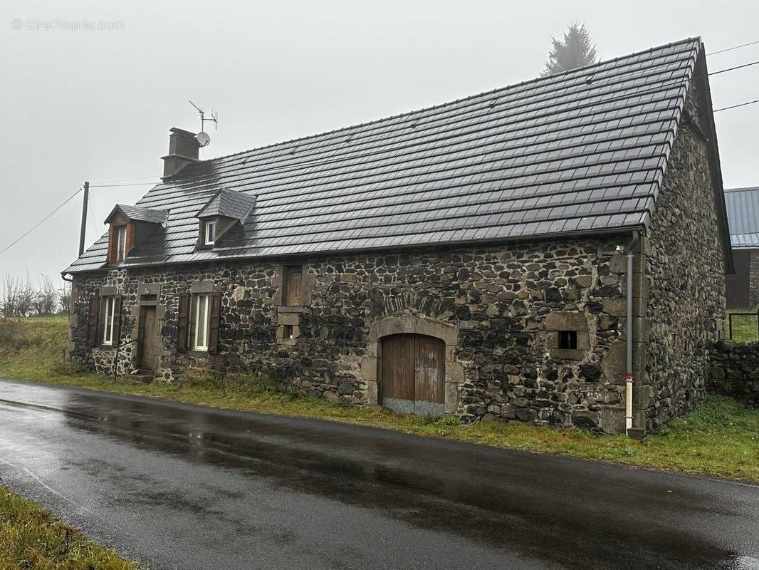 Maison à SAINT-BONNET-DE-SALERS