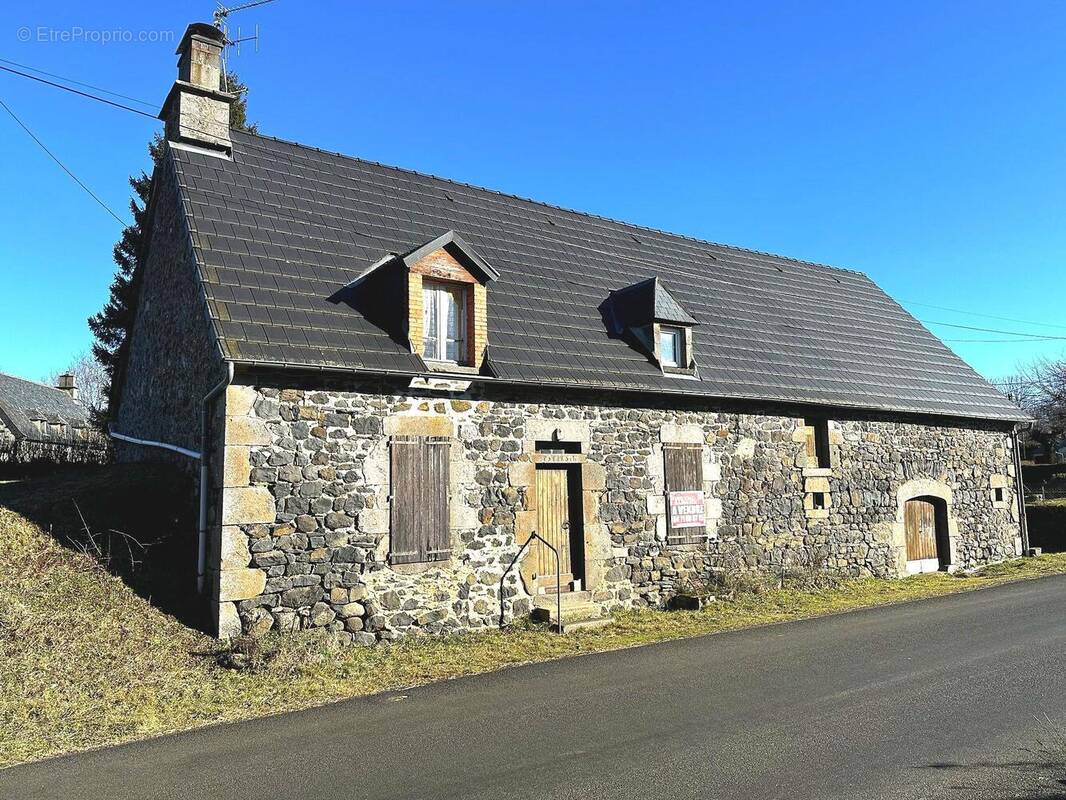 Maison à SAINT-BONNET-DE-SALERS