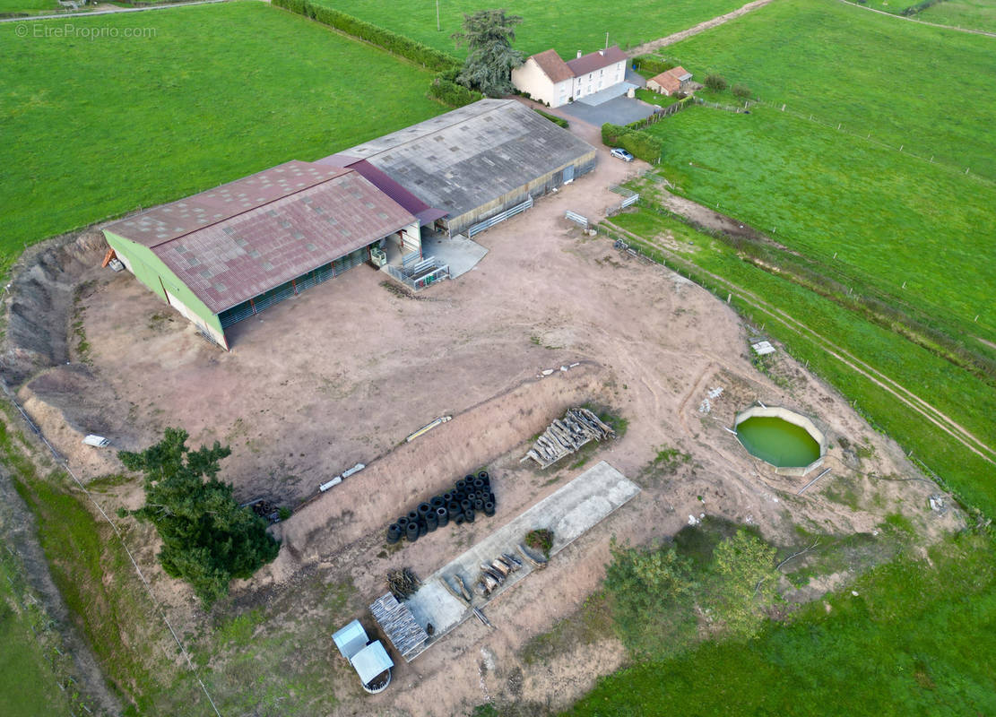 Maison à LA PACAUDIERE