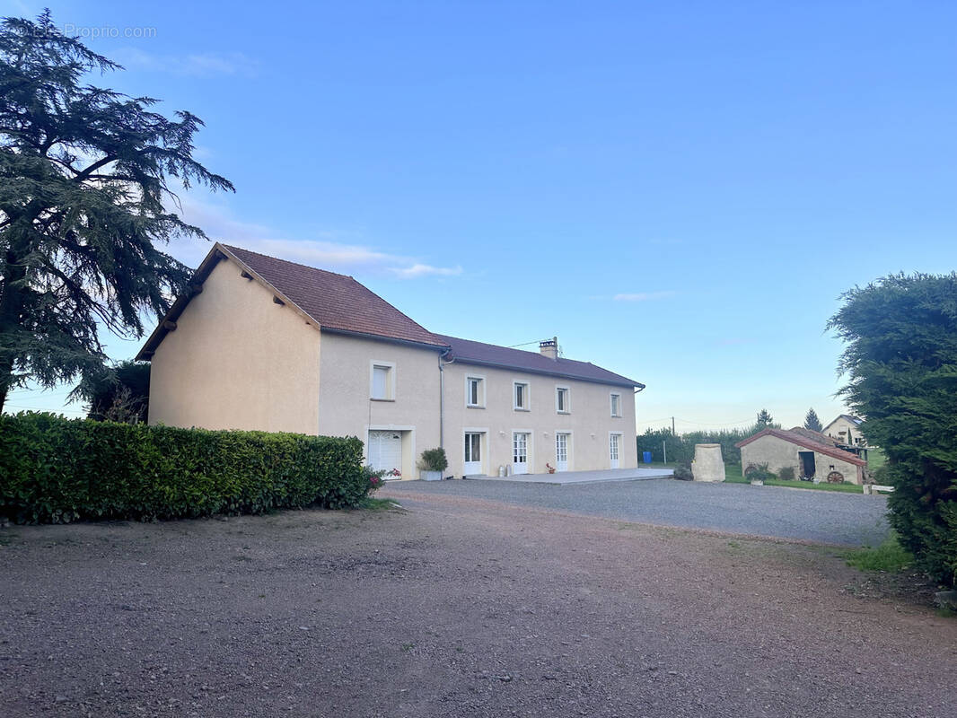 Maison à LAPALISSE