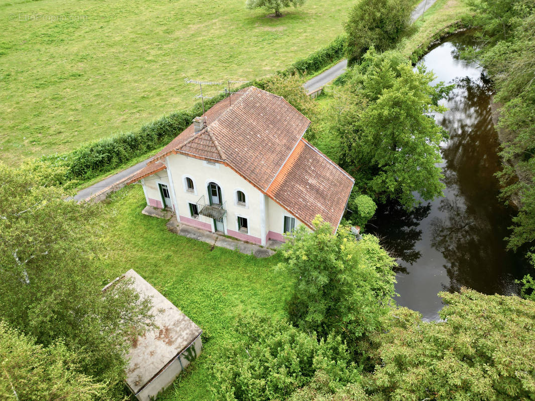 Maison à LAPALISSE