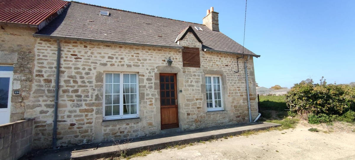 Maison à AMFREVILLE