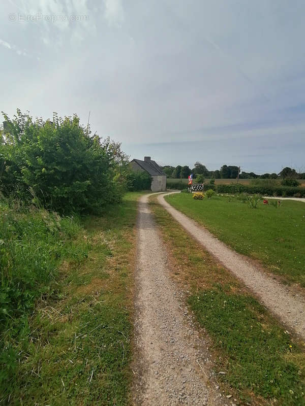 Terrain à FONTENAY-SUR-MER