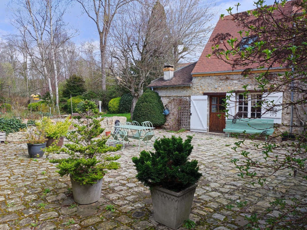 Maison à DOURDAN