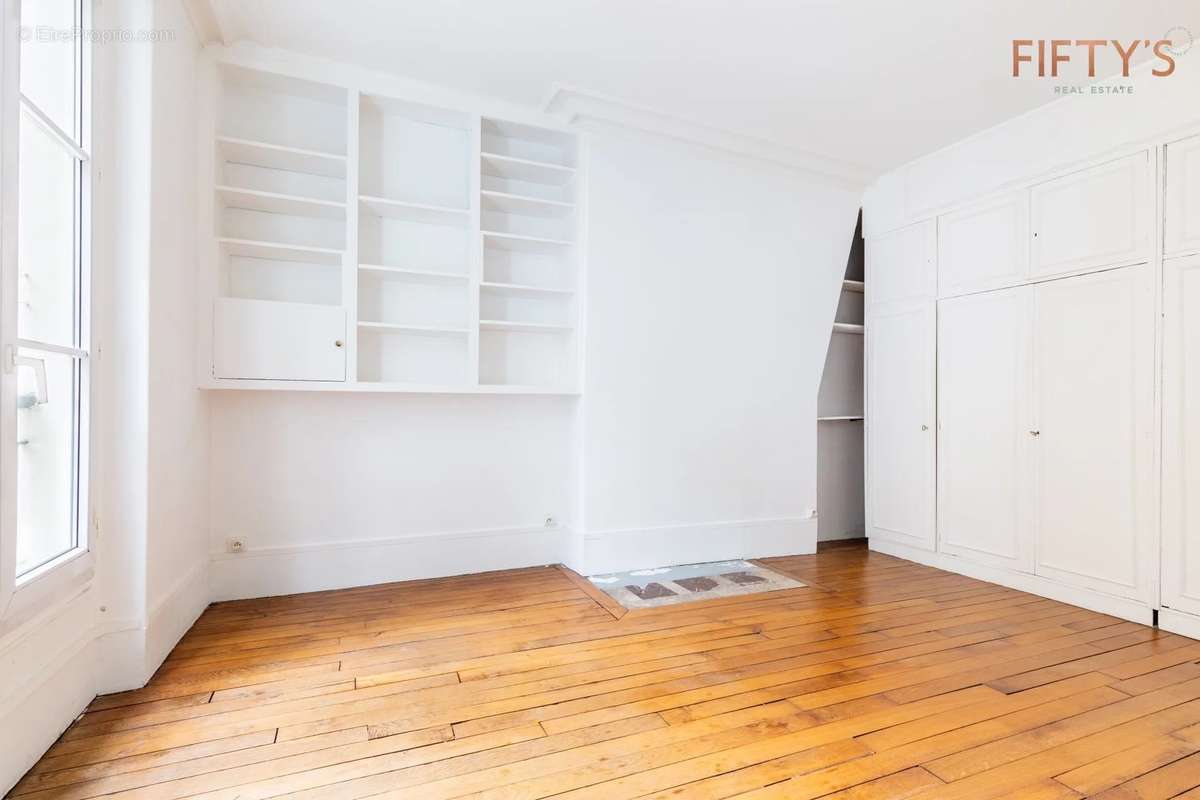 Appartement à PARIS-10E