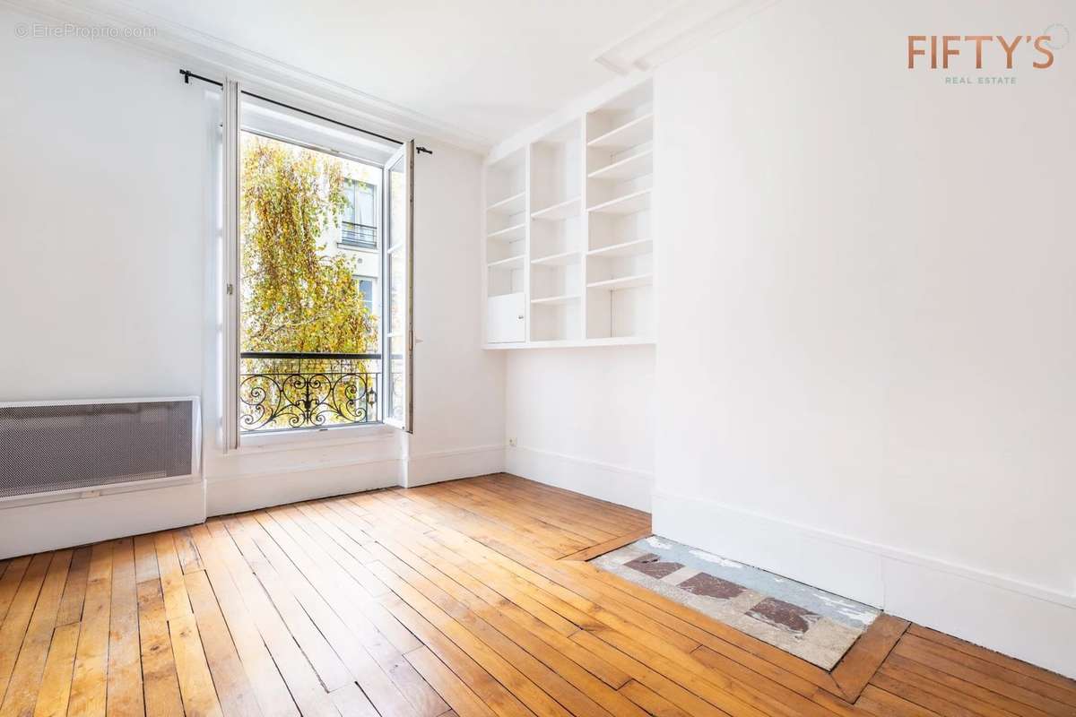 Appartement à PARIS-10E