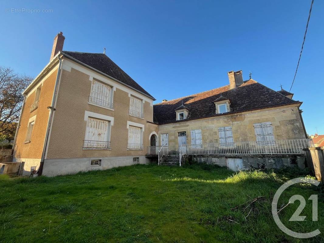 Maison à BRINON-SUR-BEUVRON