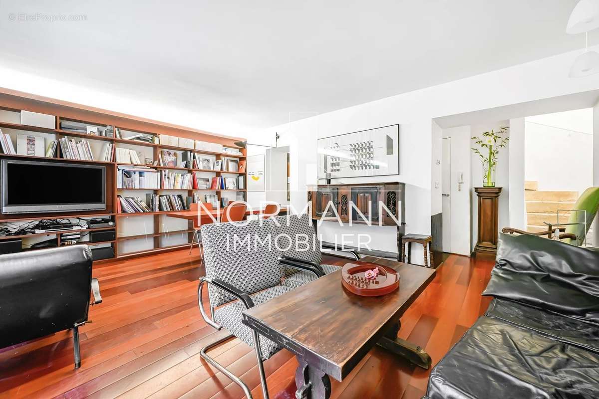 Appartement à PARIS-20E