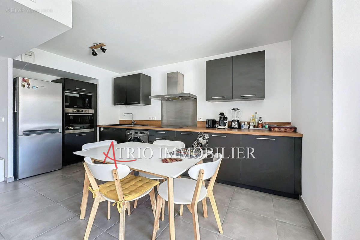 Appartement à VILLENEUVE-LOUBET