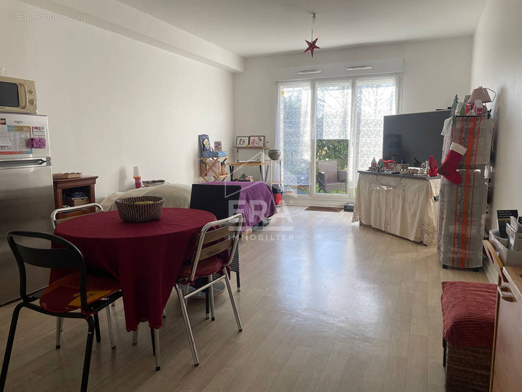 Appartement à SAINT-PIERRE-DU-PERRAY