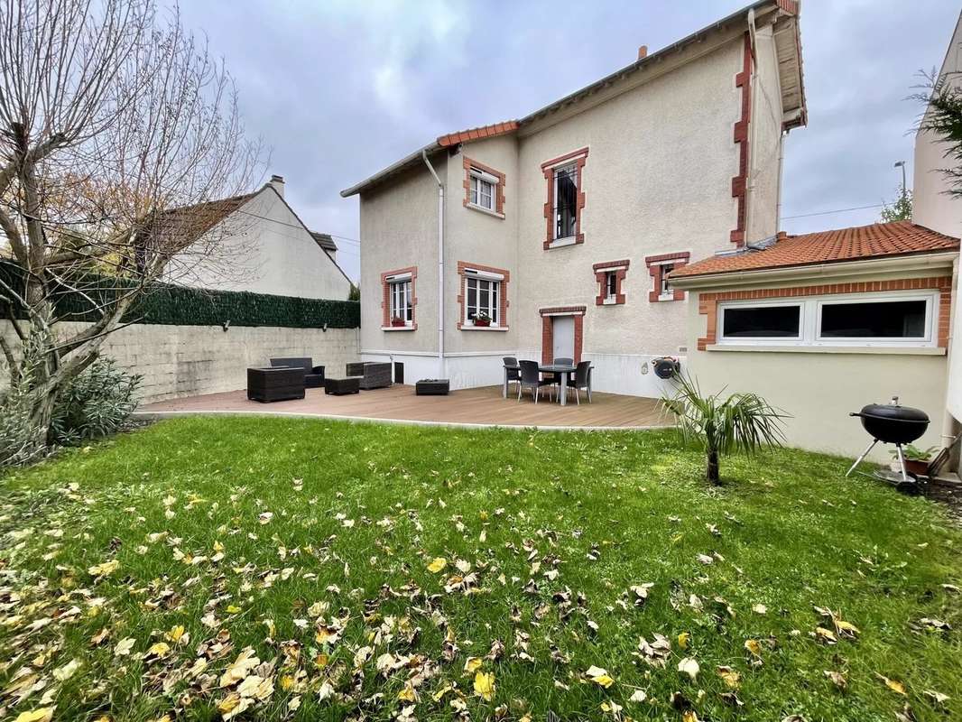 Maison à LE RAINCY