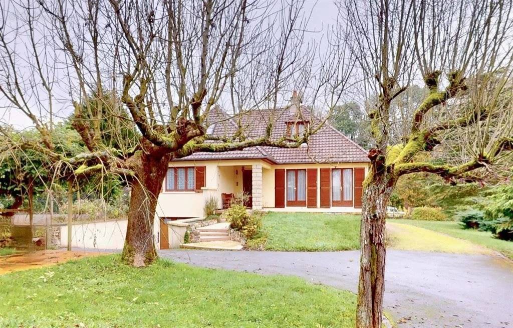 Maison à CLAIREFONTAINE-EN-YVELINES