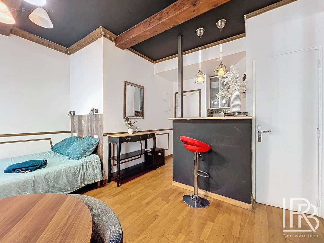 Appartement à MARSEILLE-7E