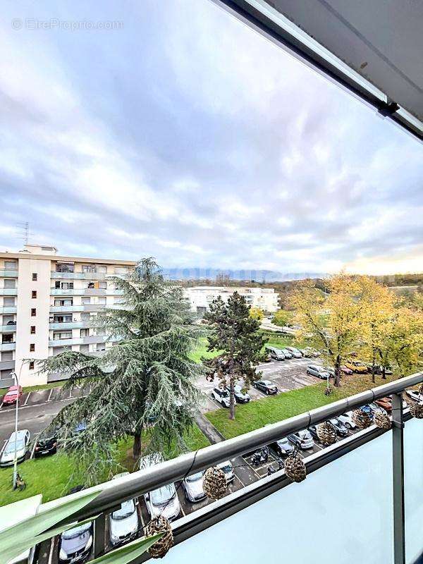 APPARTEMENT_Studio_SAINT_JULIEN_geneve_DOUANE_SUISSE_proche_frontière_investissement_locatif_rentabilité_proche_commodités_balcon_vue_dégagée_ - Appartement à SAINT-JULIEN-EN-GENEVOIS