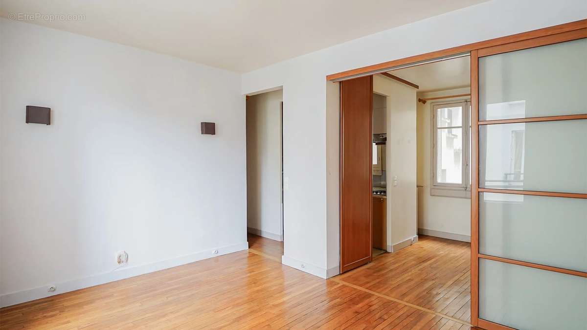 Appartement à PARIS-7E