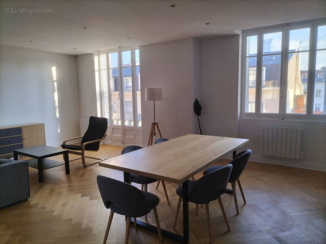 Appartement à LYON-6E