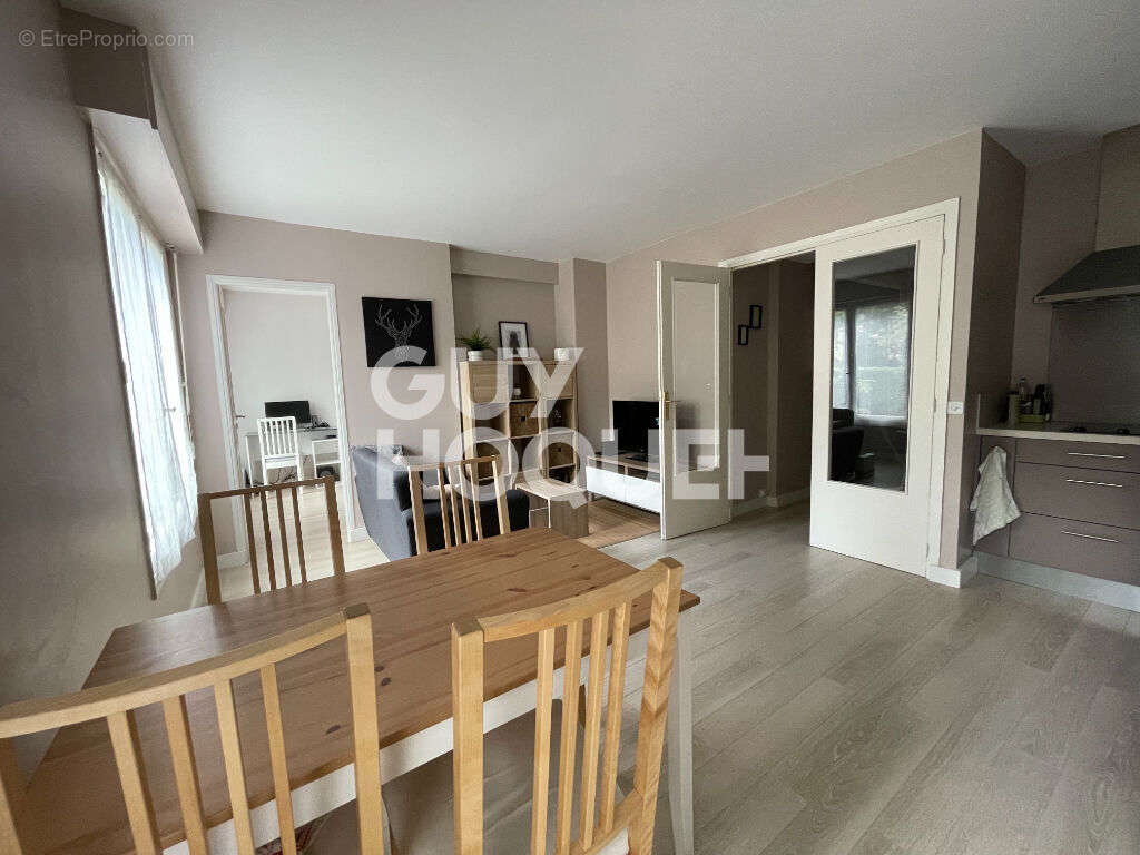 Appartement à VERSAILLES