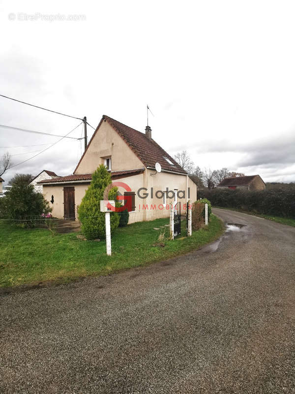 Maison à SAINT-HILAIRE