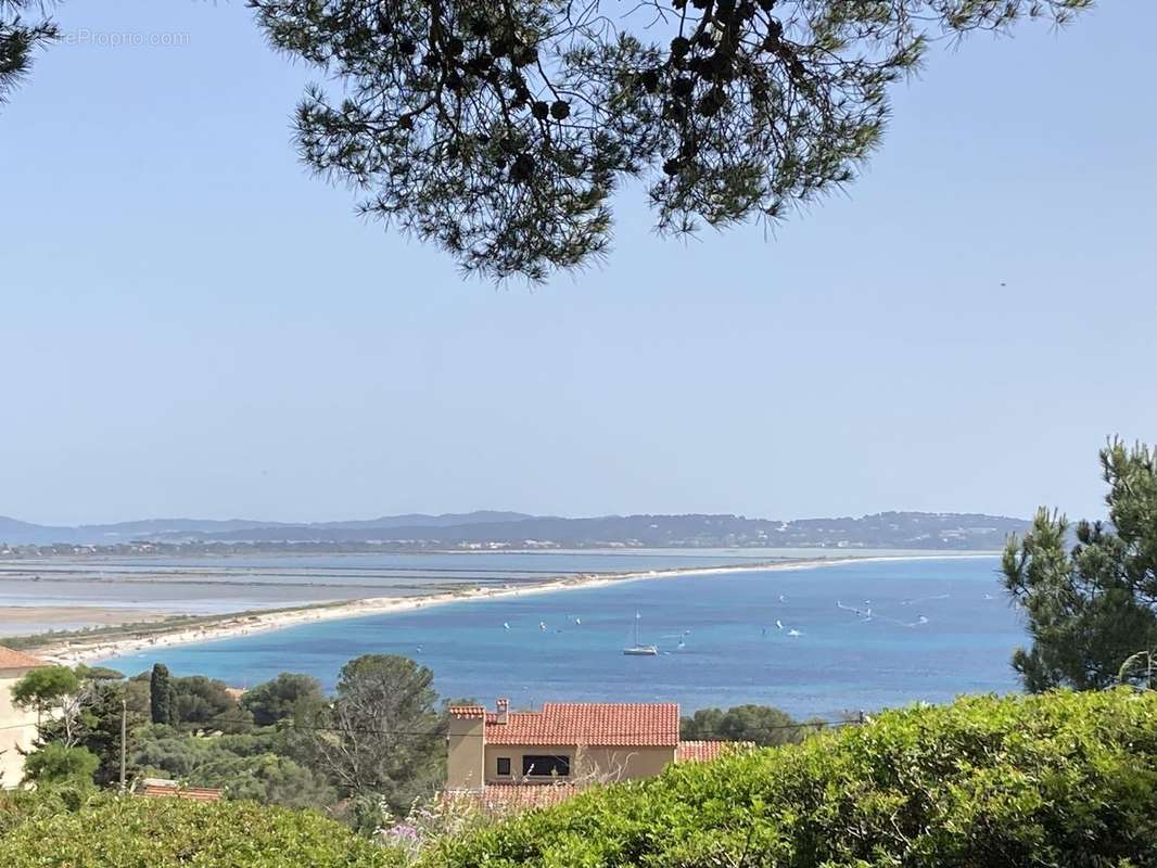 Appartement à HYERES