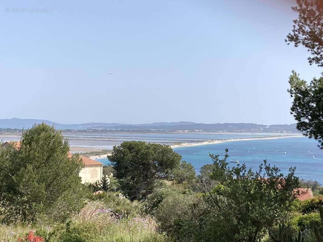 Appartement à HYERES