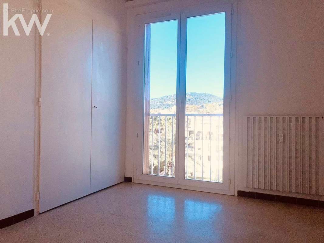 Appartement à HYERES