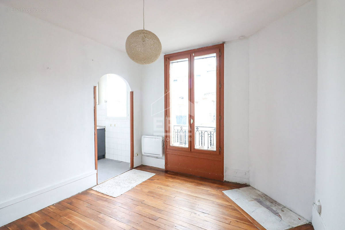 Appartement à PARIS-20E