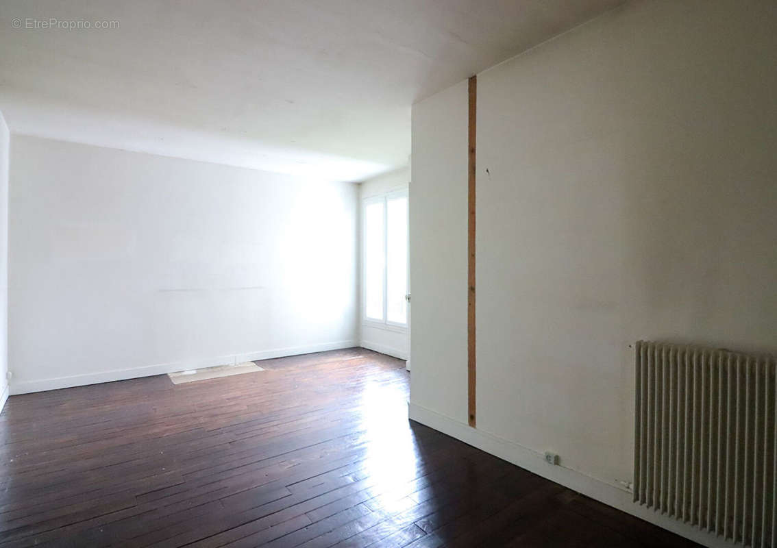 Appartement à PARIS-20E