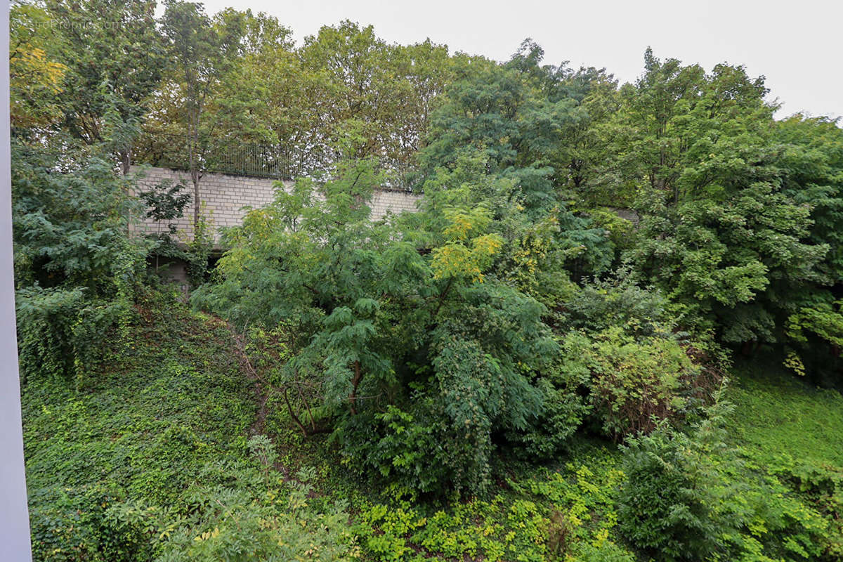 Appartement à PARIS-20E