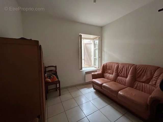 Appartement à VAUX-EN-BEAUJOLAIS