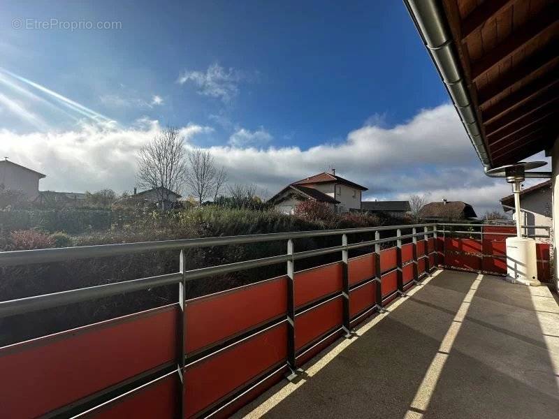 Appartement à CRUSEILLES