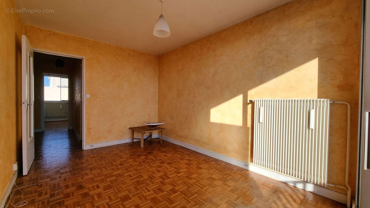 Appartement à MONTREUIL