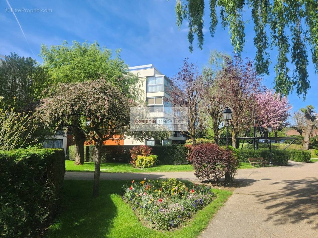 Appartement à LE CHESNAY