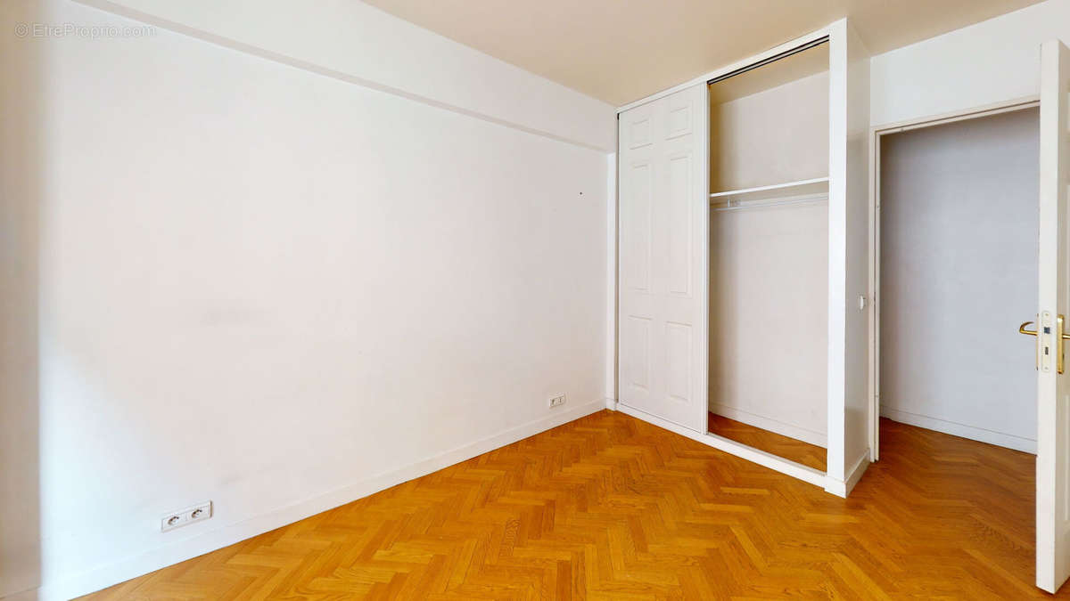 Appartement à PARIS-12E