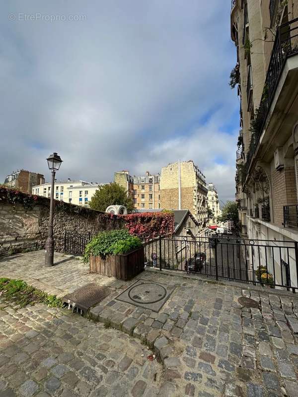 Appartement à PARIS-18E