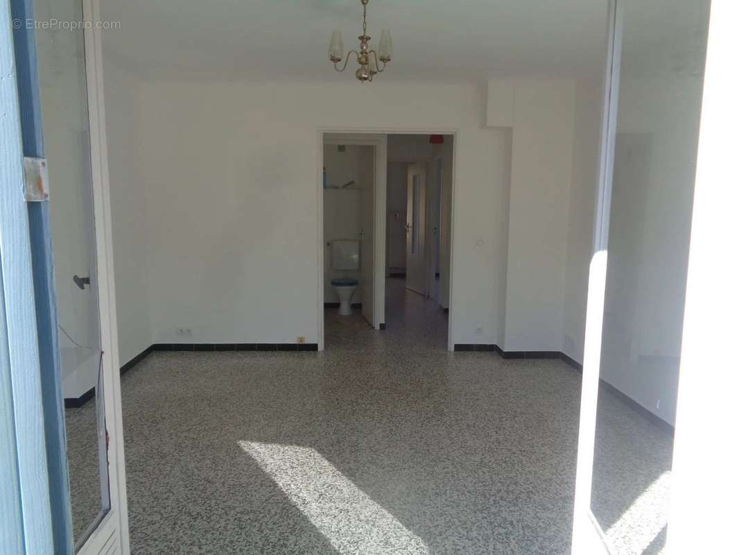 Appartement à SALERNES