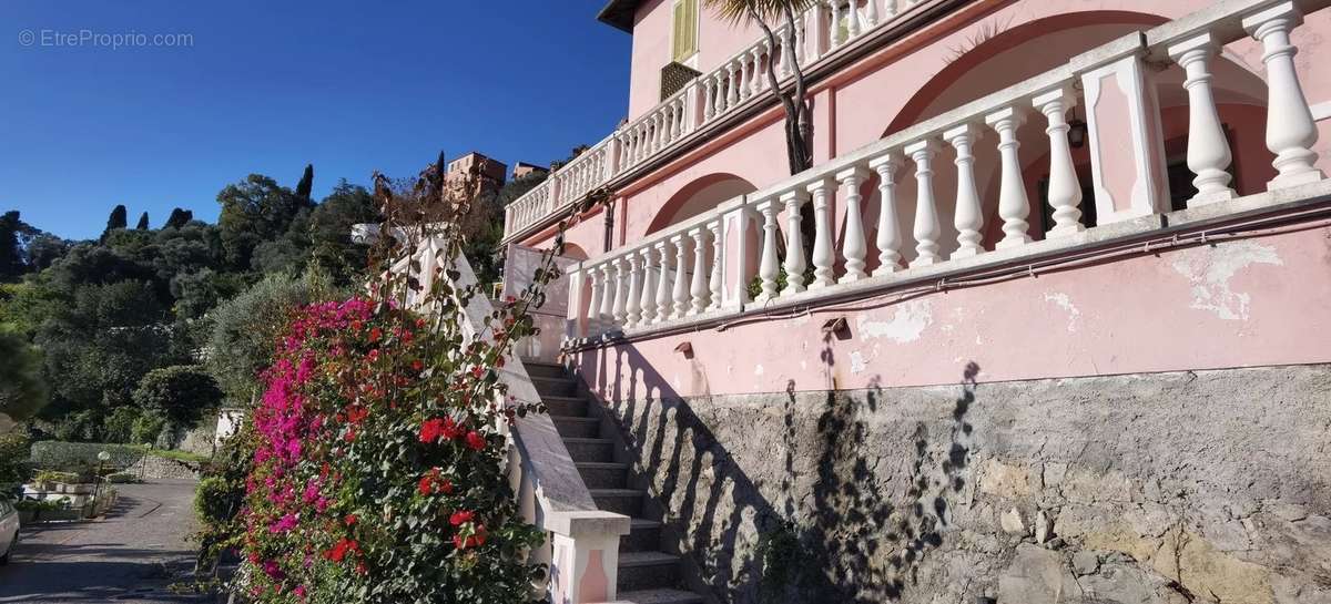 Appartement à MENTON