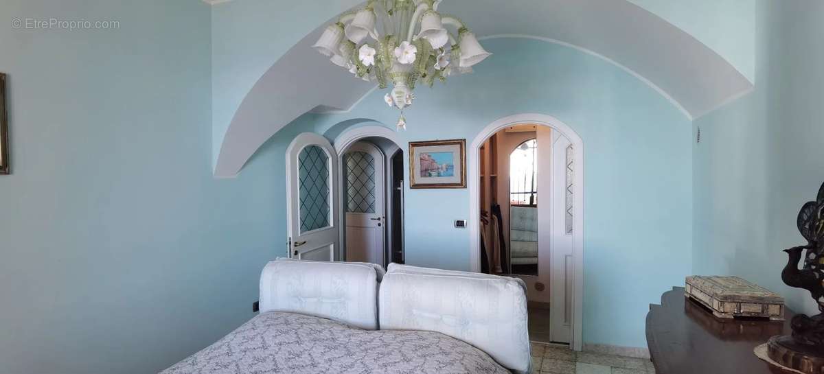 Appartement à MENTON