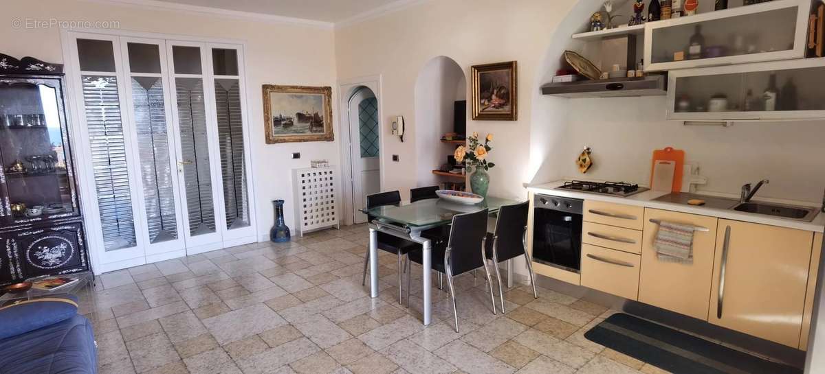 Appartement à MENTON