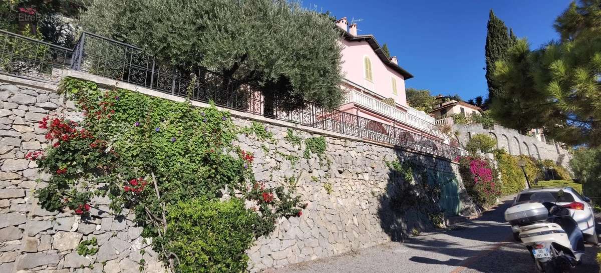 Appartement à MENTON