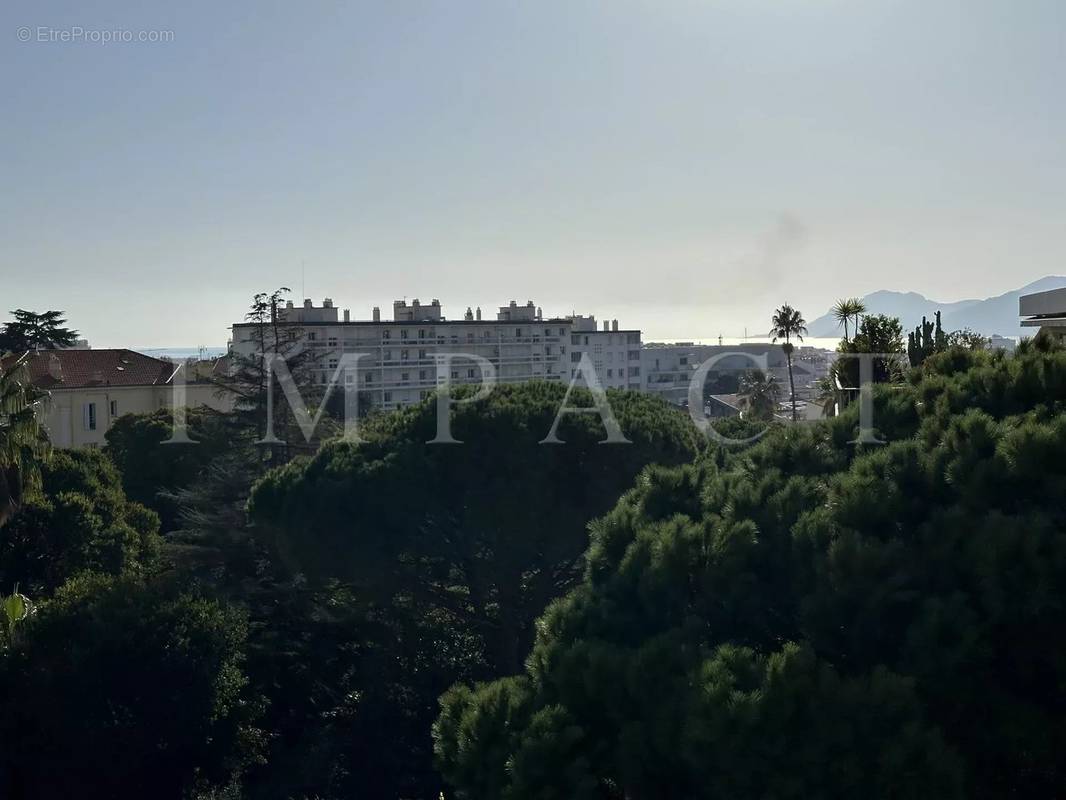 Appartement à CANNES