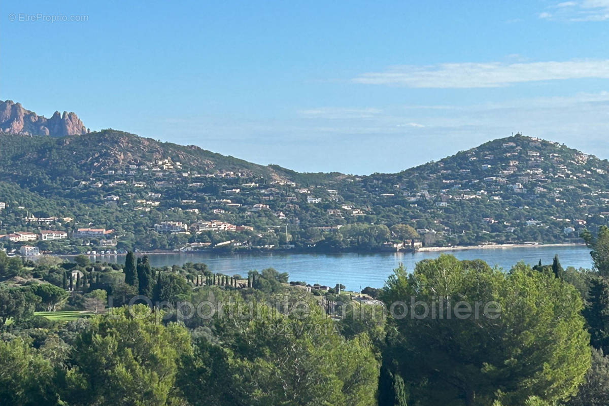 Appartement à SAINT-RAPHAEL