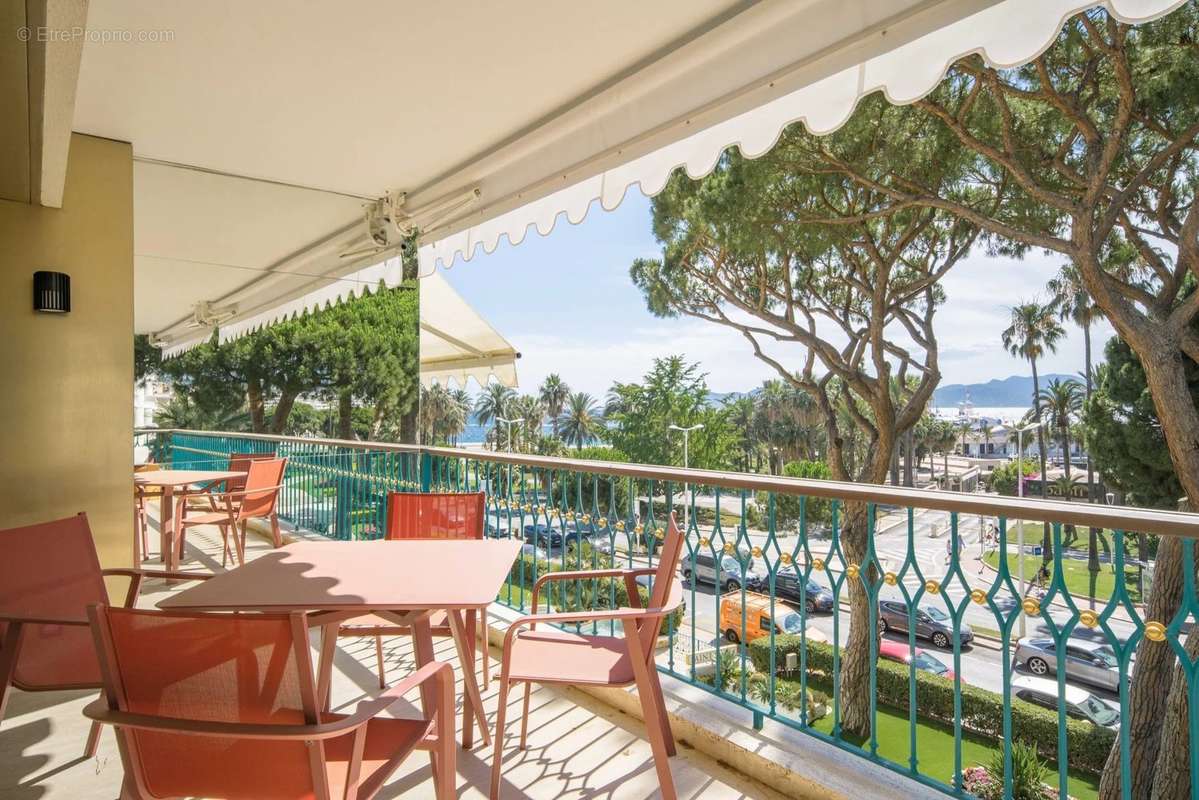 Appartement à CANNES