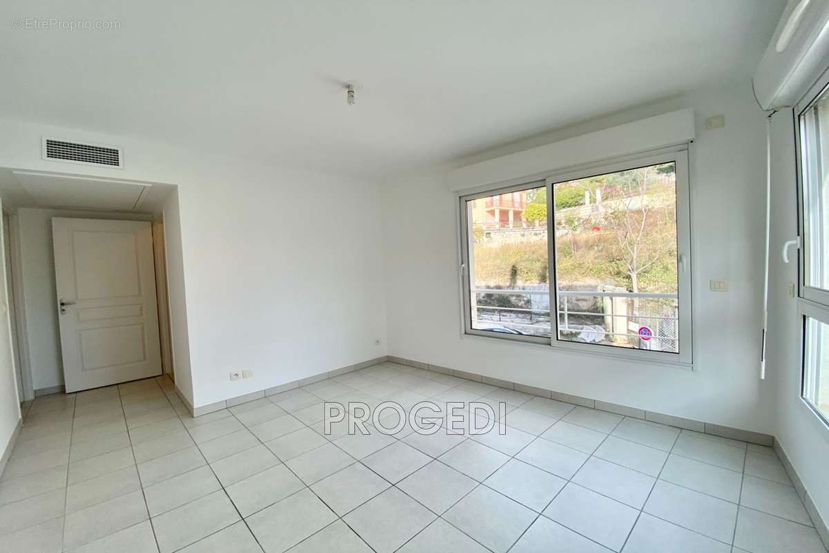 Appartement à BEAUSOLEIL