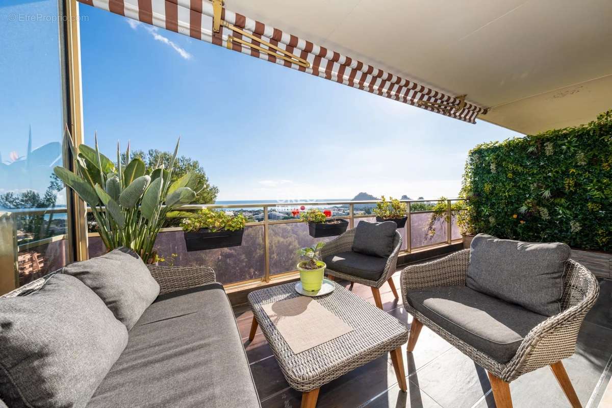 Appartement à VILLENEUVE-LOUBET