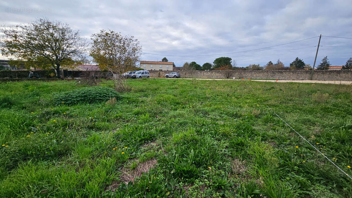 Terrain à NIORT