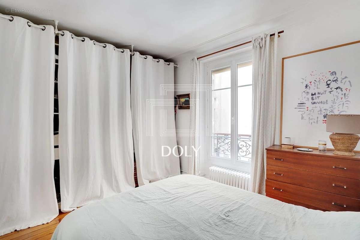 Appartement à PARIS-10E