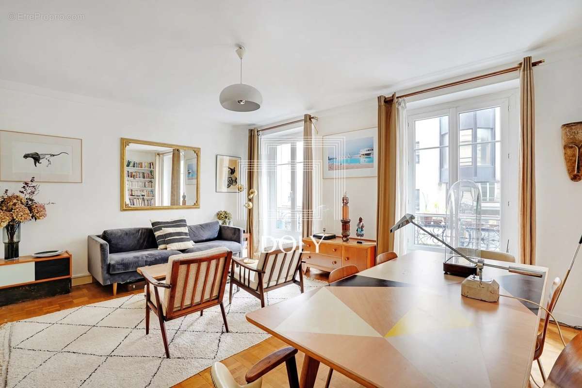 Appartement à PARIS-19E