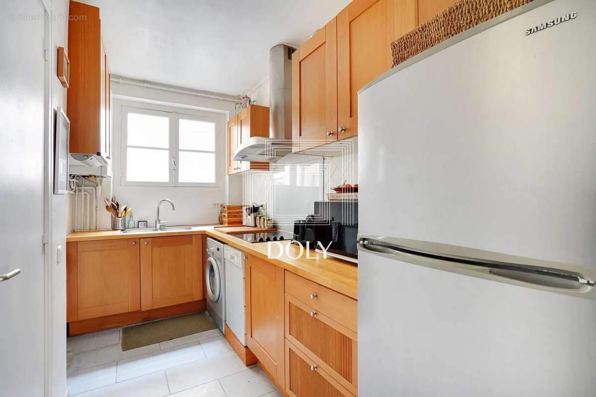 Appartement à PARIS-19E