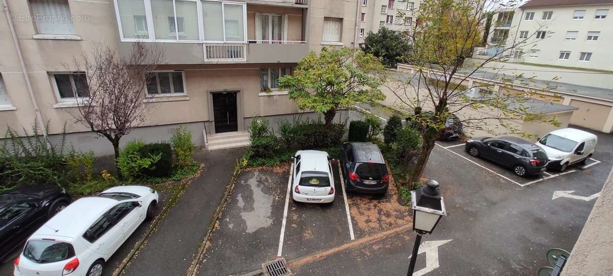 Appartement à FONTAINE